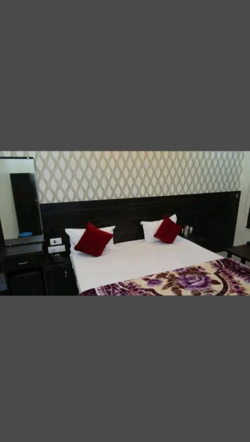 Hotel The Banarasi Kothi Waranasi Zewnętrze zdjęcie